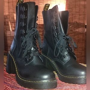 Dr Martens Chesney Nahkasaappaat Mustat